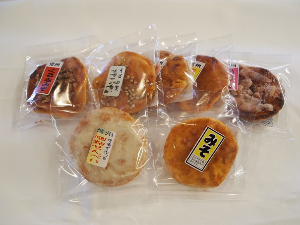 手焼きせんべい（味噌（みそ・そばの実・くるみ）・かりん・酒粕・野沢菜わさび